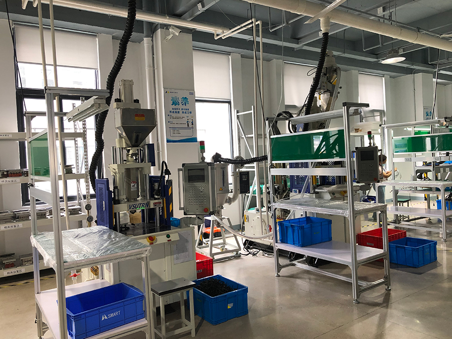 思邁特線束工廠注塑機